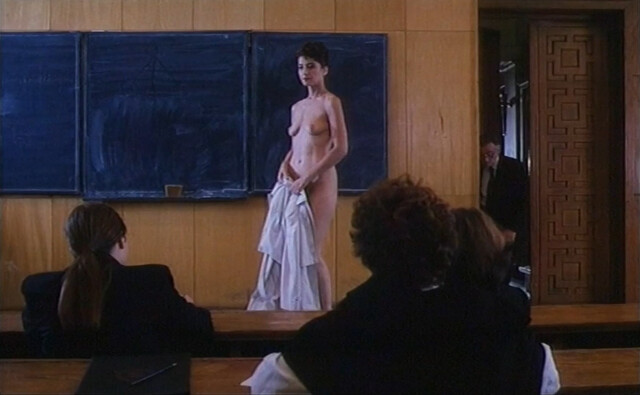 Valerie Zarrouk nude - Elle (1995)
