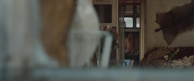 Kim Basinger nude - The Burning Plain (2008)