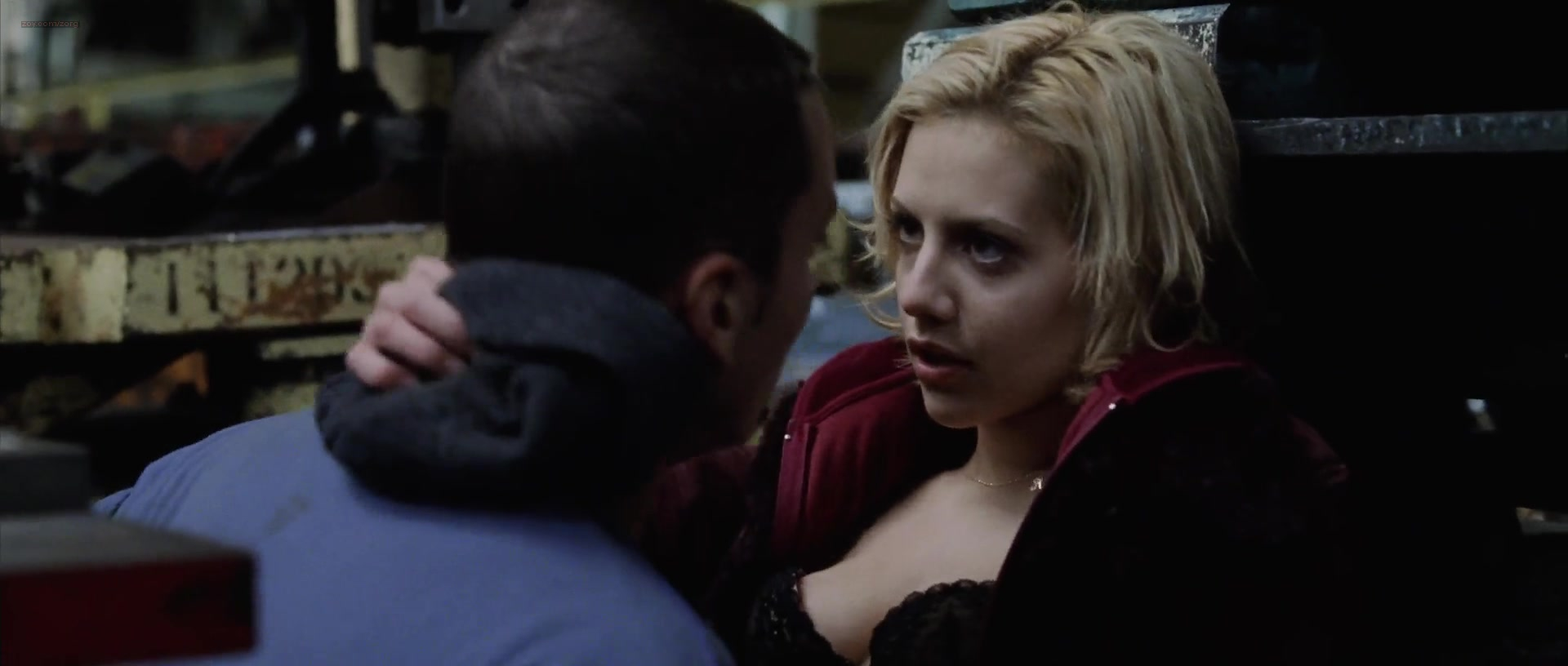 Brittany Murphy sexy - 8 Mile (2002)