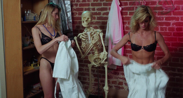 Elizabeth Kaitan nude, Toni Maria Alessandrini nude, Julia Parton nude, Ginger Lynn sexy - Vice Academy 3 (1991)