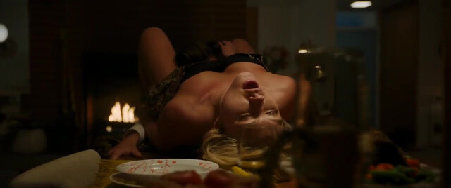 Florence Pugh sexy - Don't Worry Darling (2022)