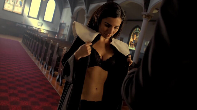 Martha Higareda sexy - Smokin' Aces 2 : Assassins' Ball (2010)