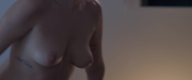 Bella Camero nude - Sangre (2020)