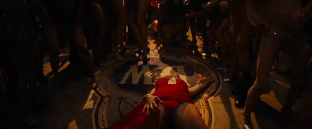 Margot Robbie nude - Babylon (2022)