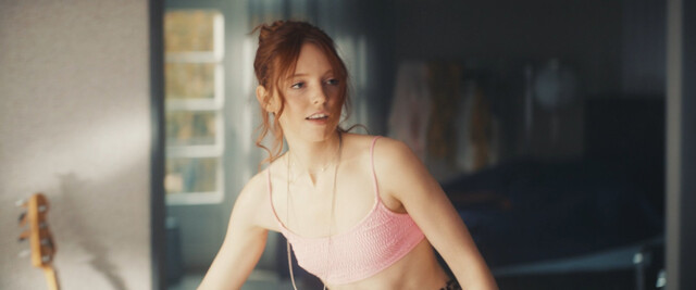 Lina Larissa Strahl sexy, Tijan Marei sexy, Safira Robens sexy, Malene Becker sexy – Alle fur Ella (2022)