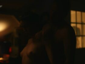 Peri Baumeister nude - Neuland s01e03 (2022)