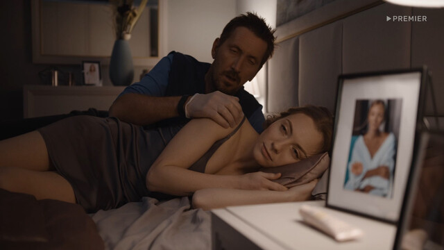 Anna Volkova sexy, Toma Morozova sexy – Sotsseti s01e02 (2023)