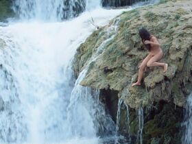 Daliah Lavi nude - Old Shatterhand (1964)