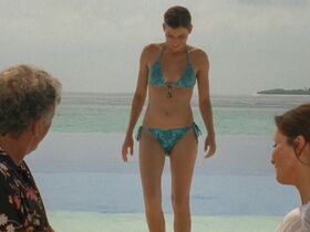 Mirjam Weichselbraun sexy, Sylta Fee Wegmann sexy, Anna Hausburg sexy – Das Traumhotel s01e15 (2011)