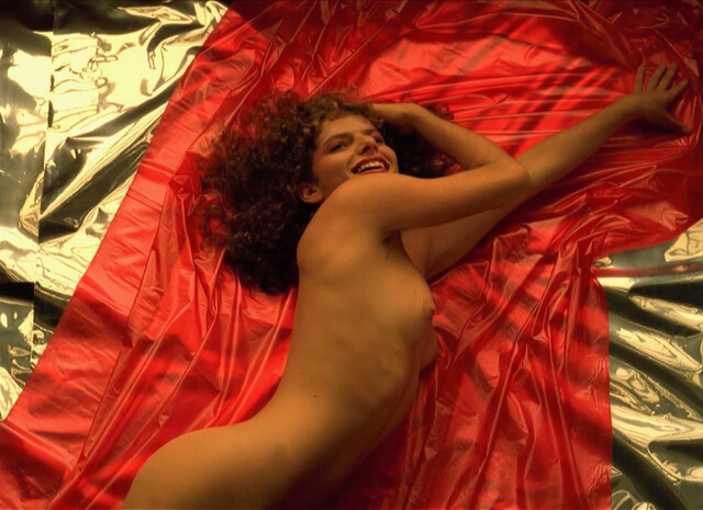 Debora Bloch nude - Bete Balanco (1984)