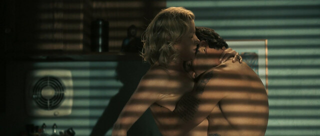 Gretchen Mol sexy - American Gigolo s01e07-08 (2022)