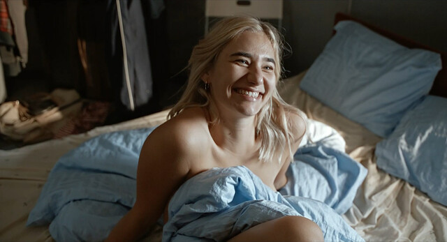 Maria Cordsen nude - 100% flået kærlighed (2021)