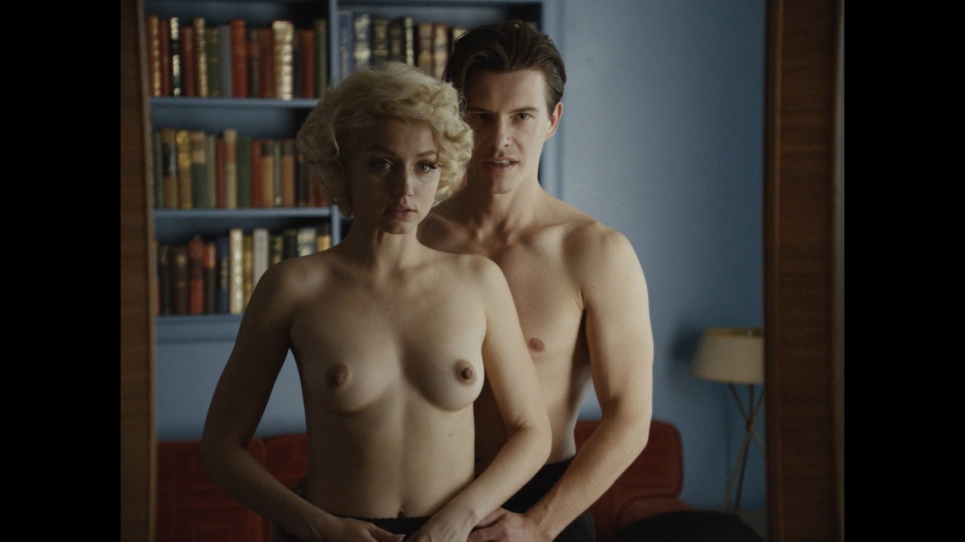 Ana de Armas nude - Blonde (2022)