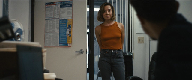 Aubrey Plaza sexy - Emily the Criminal (2022)