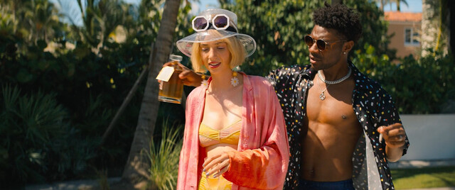 Maya Hawke sexy, Camila Mendes sexy, Alisha Boe sexy, Talia Ryder sexy – Do Revenge (2022)