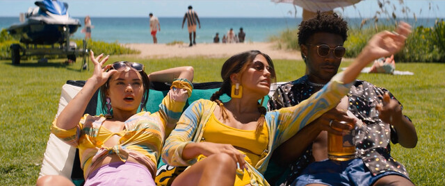 Maya Hawke sexy, Camila Mendes sexy, Alisha Boe sexy, Talia Ryder sexy – Do Revenge (2022)