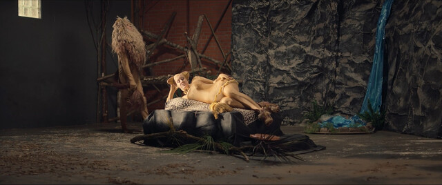 Pia Tjelta sexy, Sarah Dawn Finer sexy, Sara Shirpey sexy – Diorama (2022)