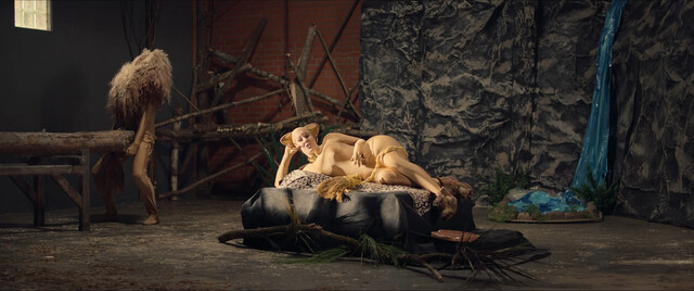 Pia Tjelta sexy, Sarah Dawn Finer sexy, Sara Shirpey sexy – Diorama (2022)