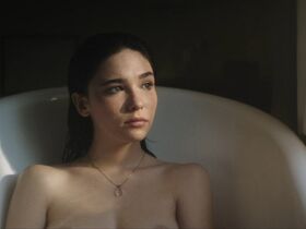 Matilda De Angelis sexy - Rumori (2018)