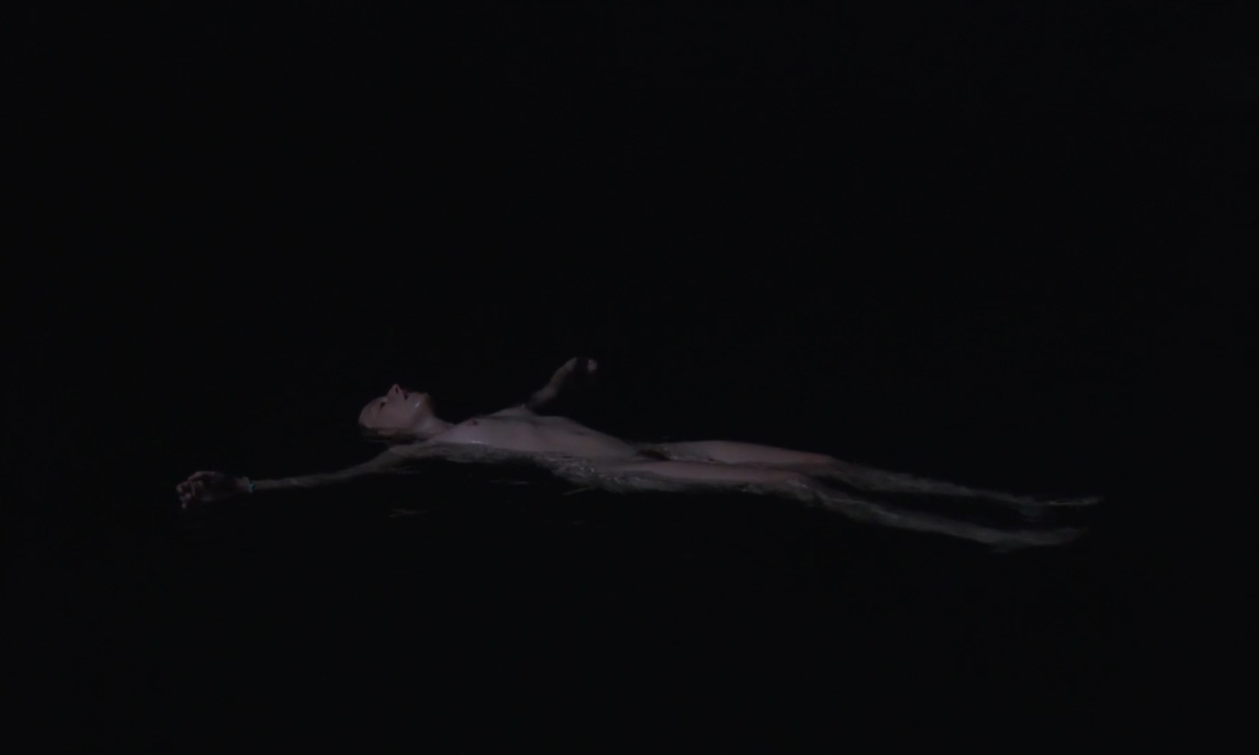 Louise Chevillotte nude - Une femme a la mer (2022)