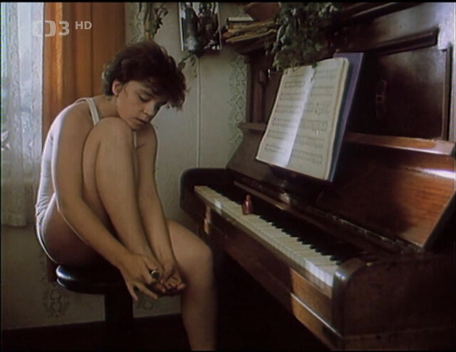 Gabriela Hyrmanova nude - Dahome (1982)