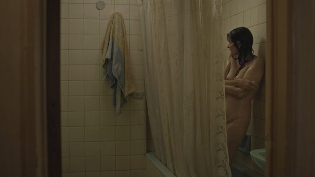 Sandra Sandrini nude - The Bed (La Cama) (2018)