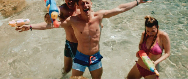 Elisabeth Wabitsch sexy, Antonia Moretti sexy, Valerie Huber sexy – Die letzte Party deines Lebens (2018)