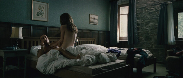 Alice Dwyer nude - Ein ruhiges Leben (Una vita tranquilla) (2010)