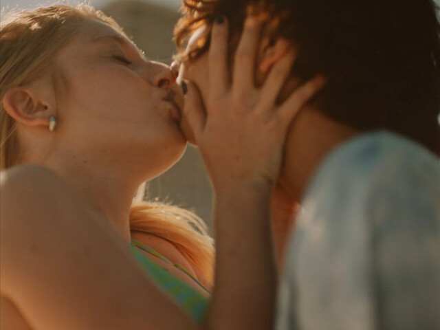 Malva Vela sexy, Nadia Al Saidi sexy, Naira Lleo sexy – How to Screw It All Up (Como mandarlo todo a la mierda) s01e02-06 (2022)