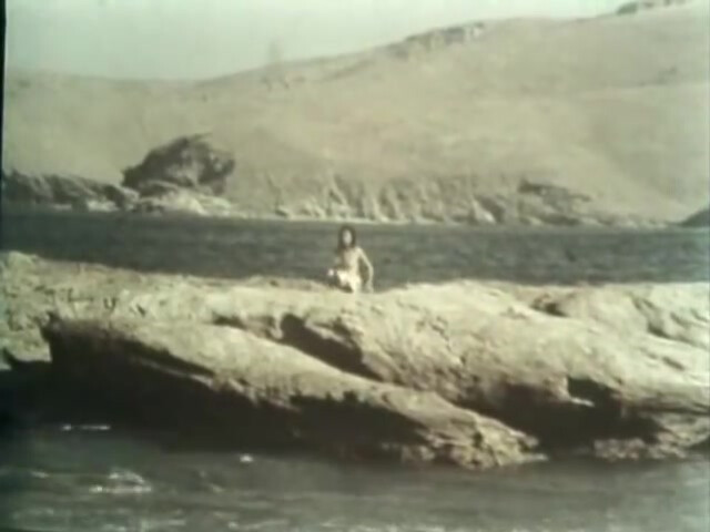 Maria Tzobanaki nude - To gymno koritsi s01e06 (1982)