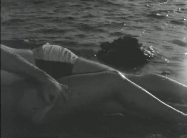 Mirka Kalatzopoulou nude - Lolites tis Athinas (1965)