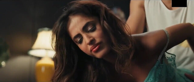 Priya Banerjee sexy - Bekaaboo s02 (2021)