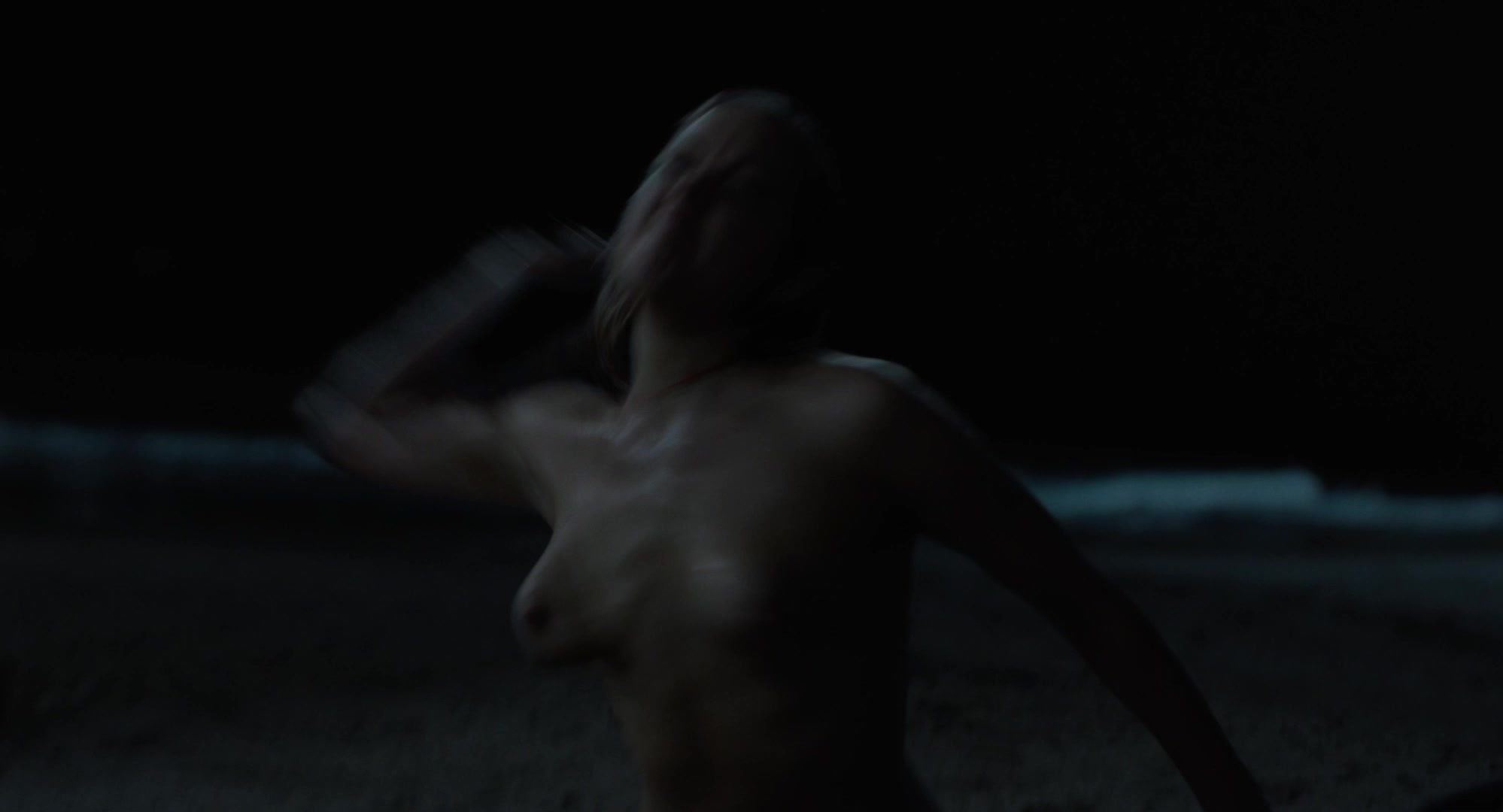 Jennifer lawrence no hard feelings beach nude scene
