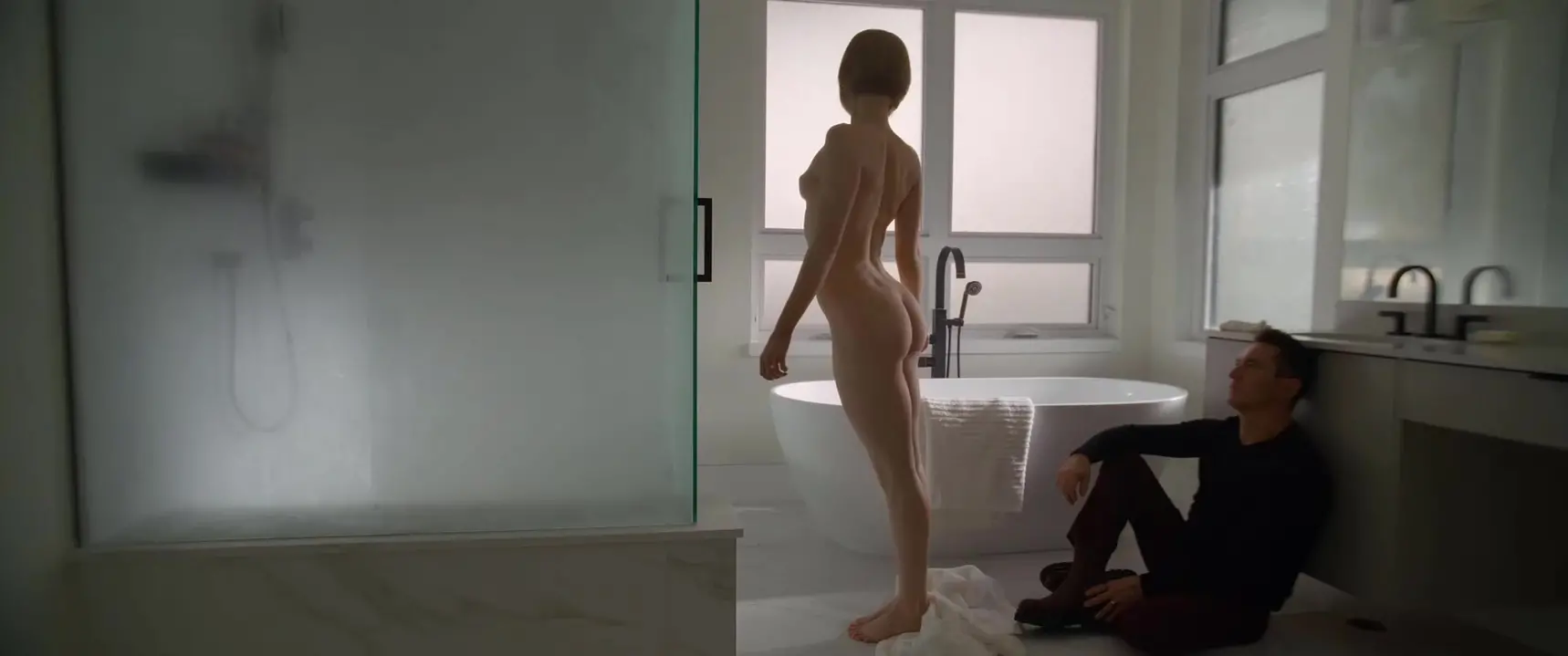Nude video celebs » Alix Villaret sexy, Elena Kampouris nude, Sara Sampaio sexy