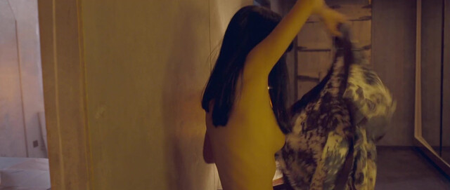 Flora Cheung nude, Ching-Man Chin nude, Jie Shui nude, Fiona Wang nude - Utopians (2015)