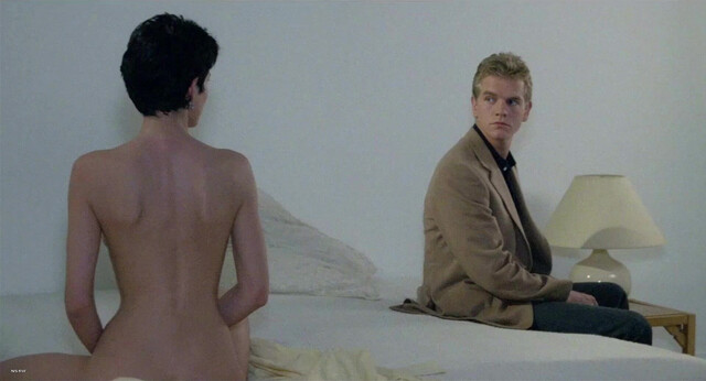 Elizabeth Bourgine nude, Emmanuelle Seigner nude - Cours prive (1986)