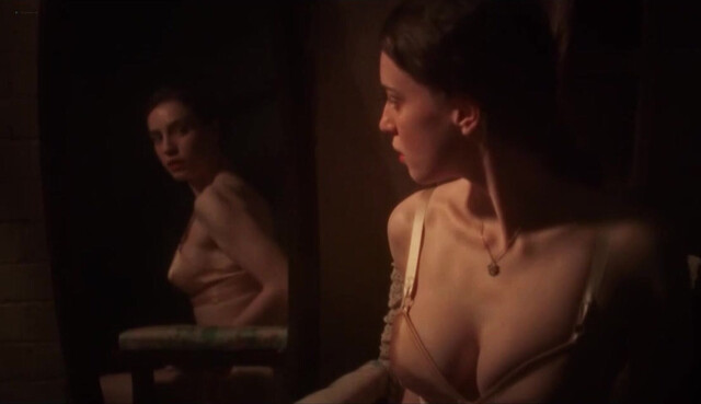 Jana Zvedeniuk nude, Michela De Rossi sexy, Max McKenna sexy - While the Men are Away s01 (2023)