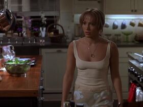 Jennifer Lopez sexy - Enough (2002)