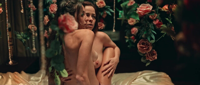 Luana Nastas nude, Lara Tremouroux nude, Stella Rabello nude, Julianna Gerais nude - Ultimas Ferias s01 (2023)