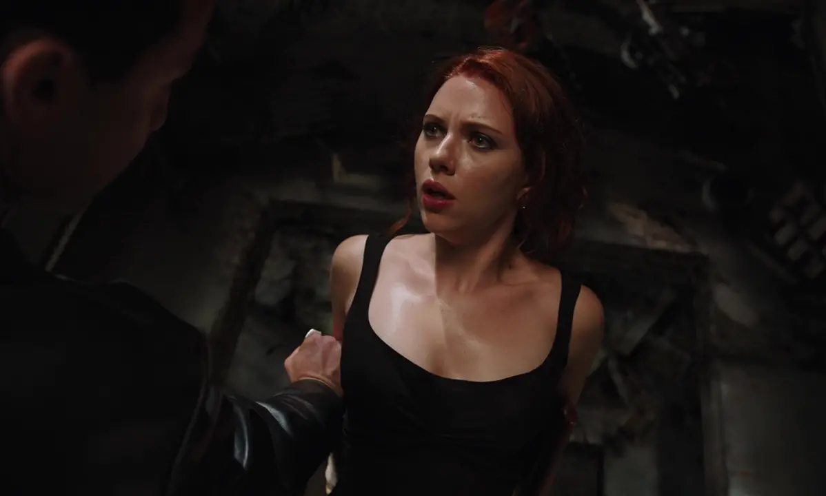 Scarlett Johansson sexy - The Avengers (2012)