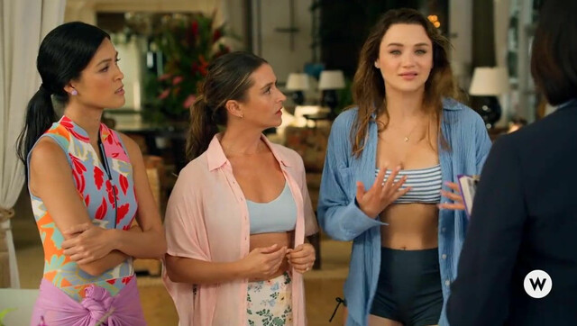 Hunter King sexy, Eliza Hayes Maher sexy, Isabelle Du sexy - Hidden Gems (2022)