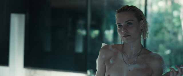 Magdalena Boczarska nude, Katarzyna Sawczuk nude – Heaven in Hell (2022)