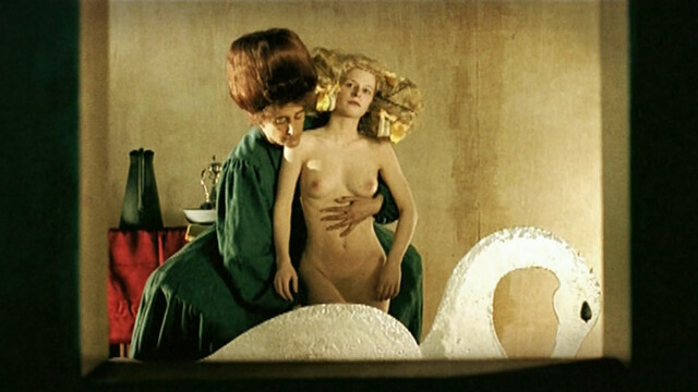 Camille Trophème nude – L'infante, l'âne et l'architecte (2001)