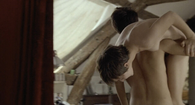 Charlotte Gainsbourg nude – Amoureuse (2011)