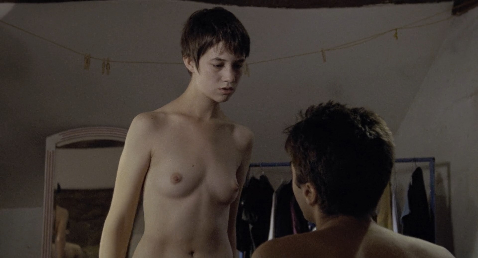 Charlotte Gainsbourg nude – Amoureuse (2011)