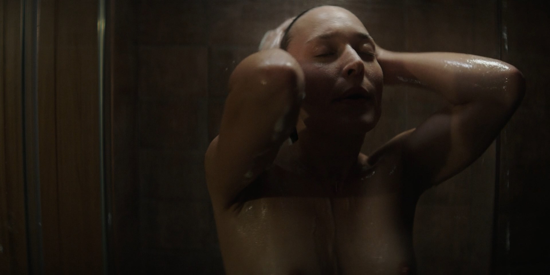 Josefin Asplund nude – Himmelsdalen s01e03 (2019)