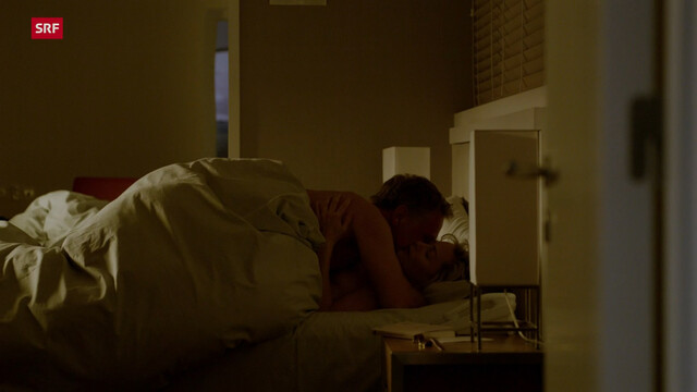 Gesine Cukrowski nude – Ein Sommer in Portugal (2013)