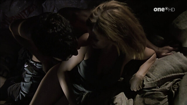 Katharina Böhm sexy – Stunde der Entscheidung (2006)