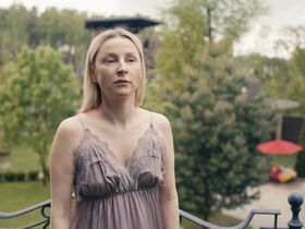 Olga Medynich sexy – Prosto Mikhalych s01e03-05 (2023)