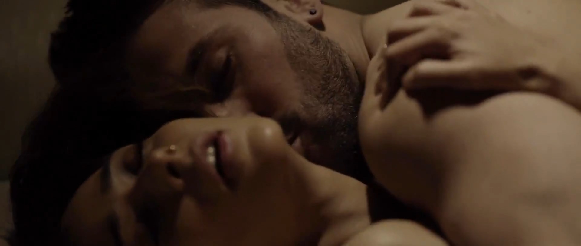 Sara Khan sexy – Ek Anjaan Rishtey Ka Guilt (2021)